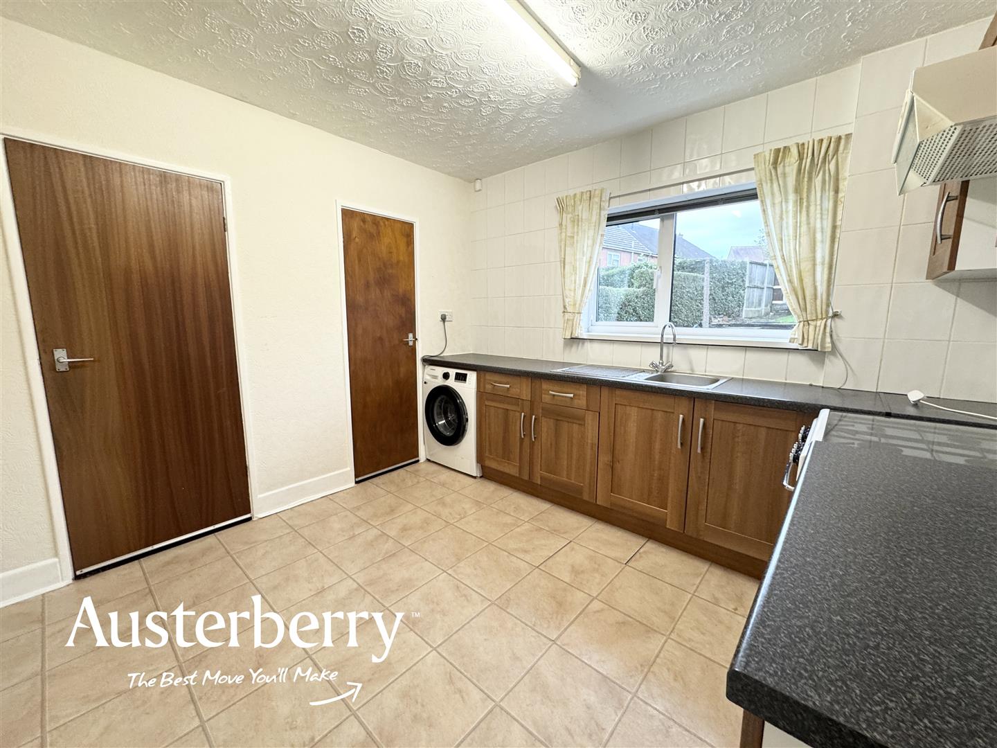 Plainfield Grove, Bentilee, Stoke-On-Trent